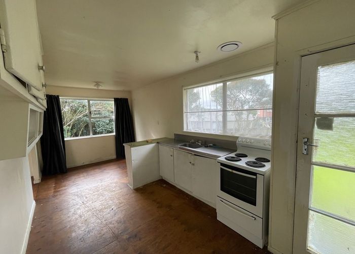  at 35 Beeston Crescent, Manurewa, Manukau City, Auckland