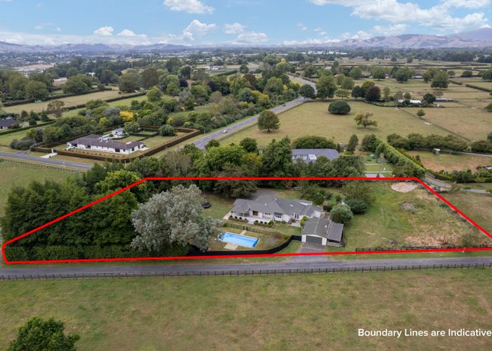  at 1070 Kaipaki Road, Cambridge