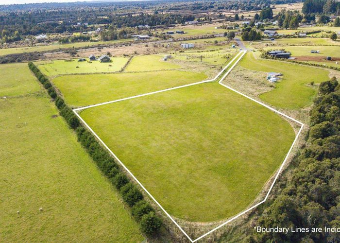  at 8 Horopito Heights, Horopito