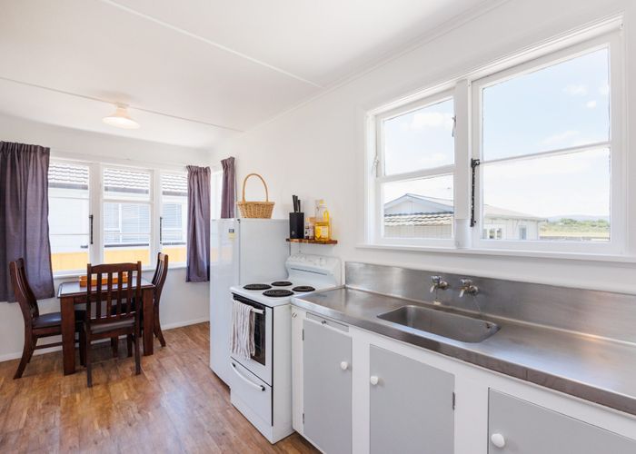  at 25 Humber Street, Roslyn, Palmerston North