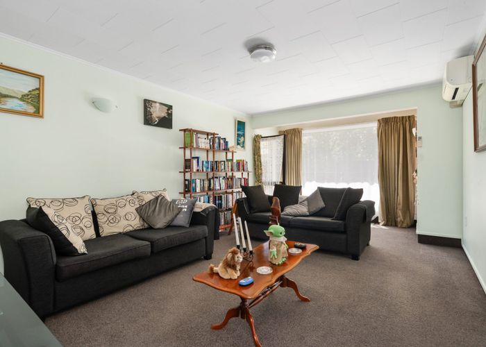  at 2/64 Roydvale Avenue, Burnside, Christchurch City, Canterbury