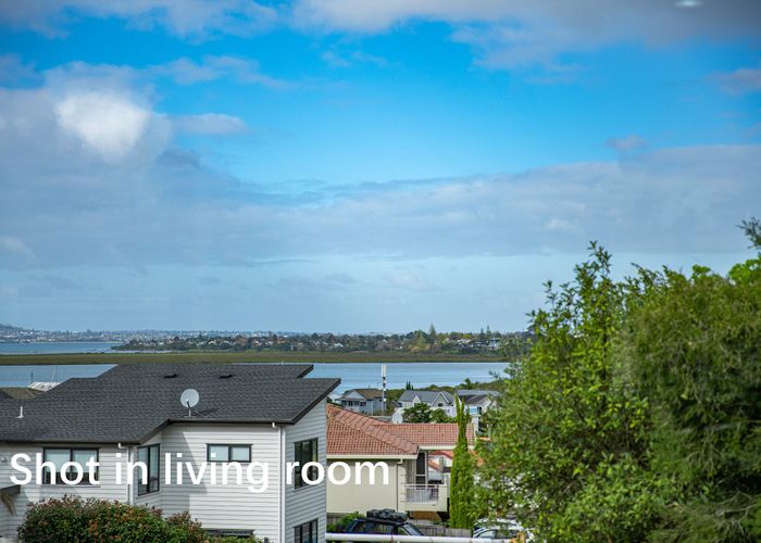  at 18 Horizon Way, West Harbour, Waitakere City, Auckland