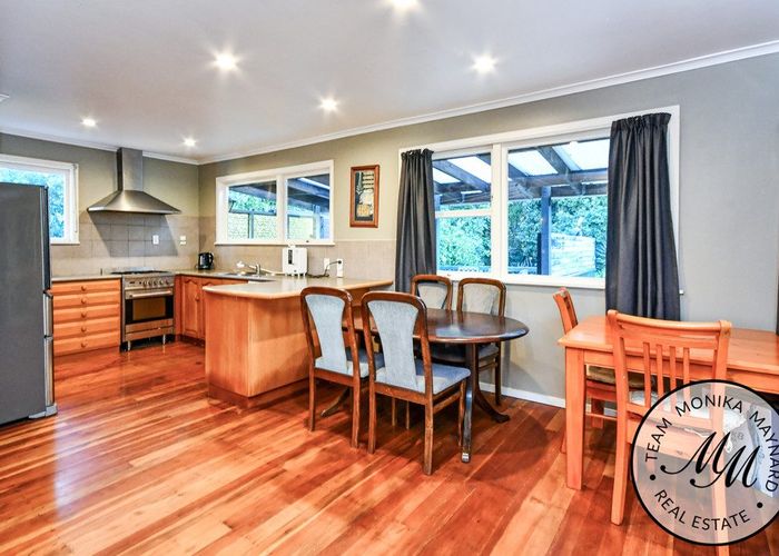  at 2 Walpole Avenue, Hillpark, Auckland