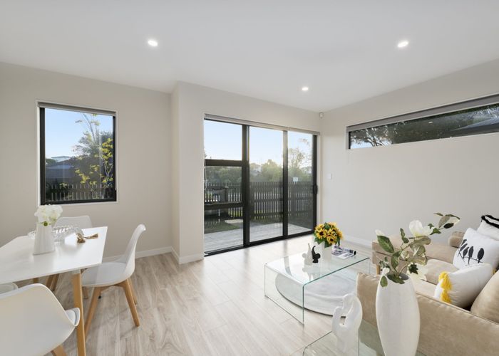  at 4/67 Kervil Avenue, Te Atatu Peninsula, Waitakere City, Auckland