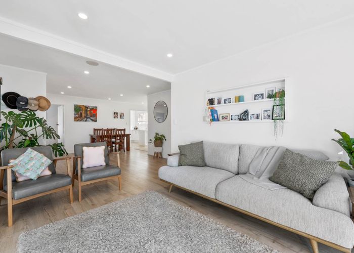  at 2/24 Geoffrey Road, Torbay, North Shore City, Auckland