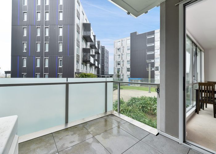  at 107/3 Rose Garden Lane, Albany, North Shore City, Auckland