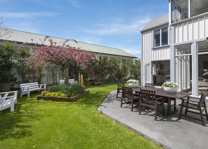  at 2/148 Memorial Avenue, Burnside, Christchurch