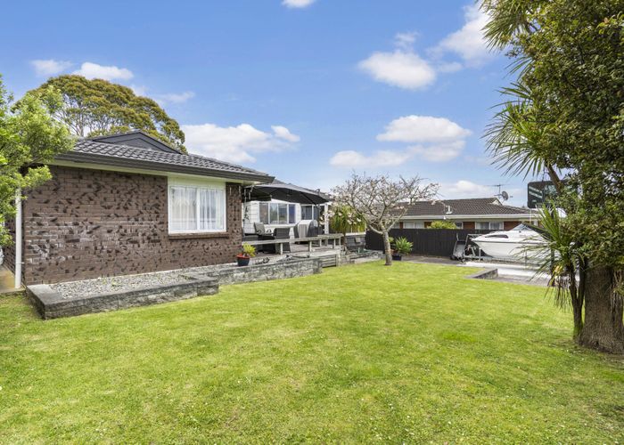  at 34 Highland Park Drive, Highland Park, Auckland