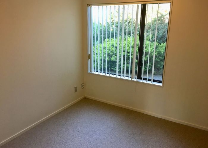  at 5 Villarosa Lane, Flat Bush, Manukau City, Auckland
