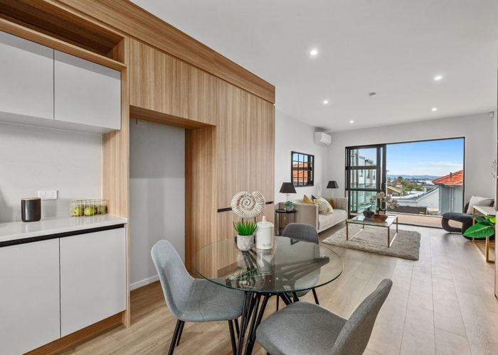 at 1/1B Egremont Street, Belmont, North Shore City, Auckland
