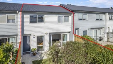  at 21 Apple Orchard Way, Sunnyvale, Auckland