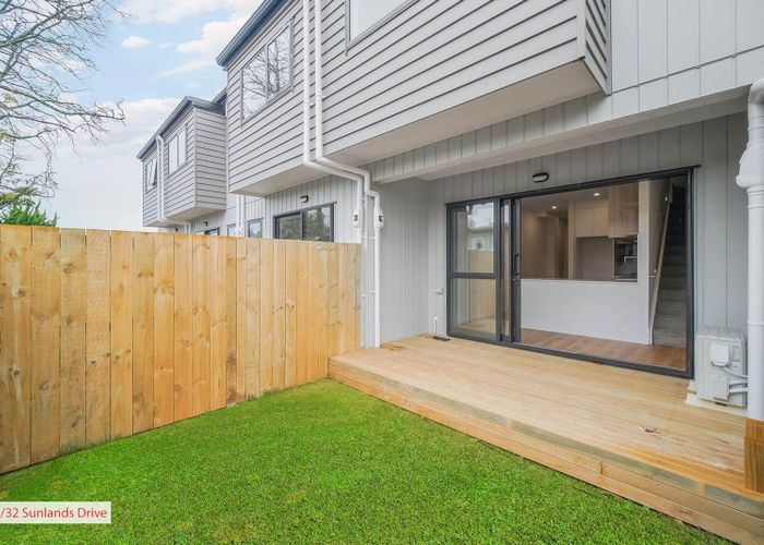  at 4/32 Sunlands Drive, Manurewa, Manukau City, Auckland
