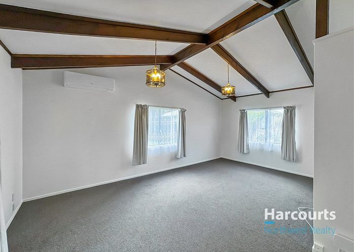  at 1/729 Swanson Road, Swanson, Auckland