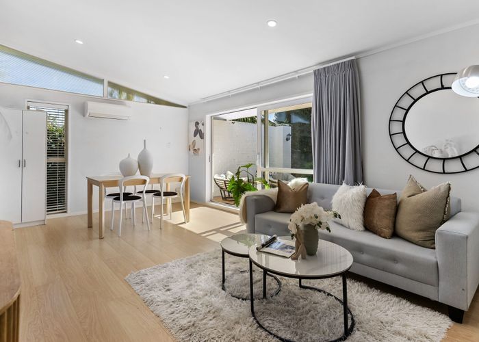  at 1/38 William Souter Street, Forrest Hill, North Shore City, Auckland