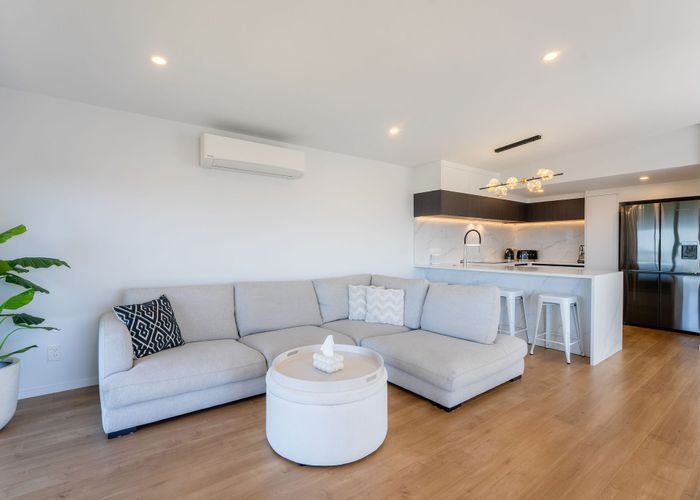  at 40A Belmont Terrace, Milford, Auckland