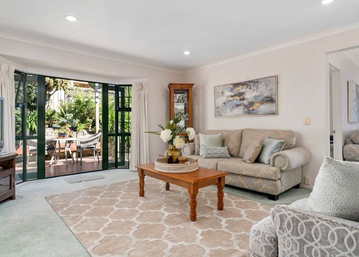  at 7 Houhere Close, Albany, Auckland