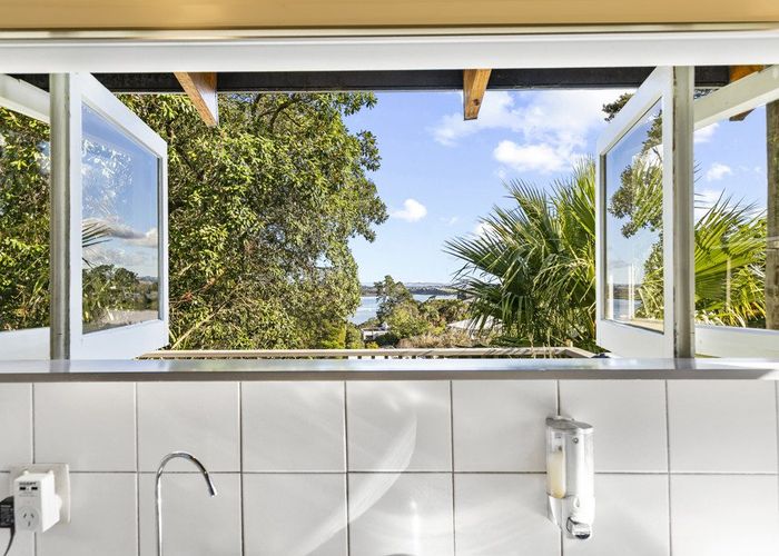  at 3 Austin Road, Greenhithe, North Shore City, Auckland