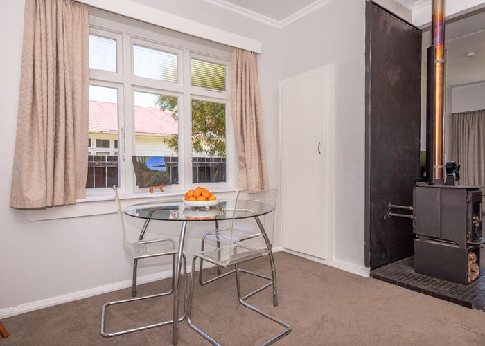  at 14 Mcgill Street, Waimangaroa