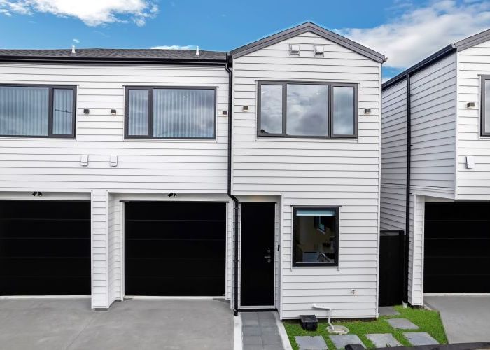  at 3 & 4/193 193 Mahia Road, Weymouth, Manukau City, Auckland