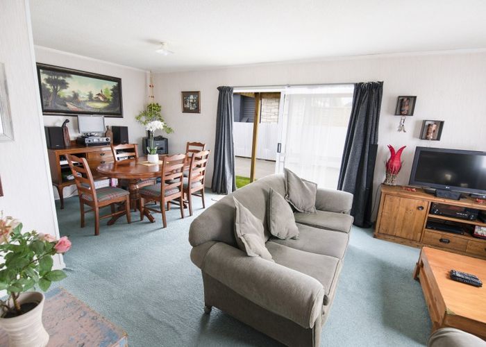  at 1/25 Hinton Road, Taradale, Napier