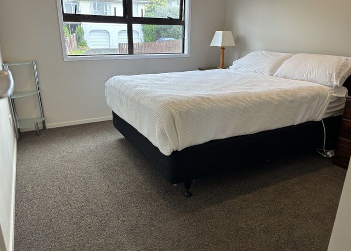  at 12C Laurina Road, Sunnynook, North Shore City, Auckland