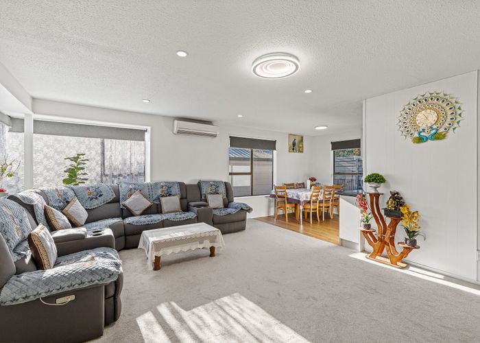  at 2/33 Tower Street, Hornby, Christchurch City, Canterbury