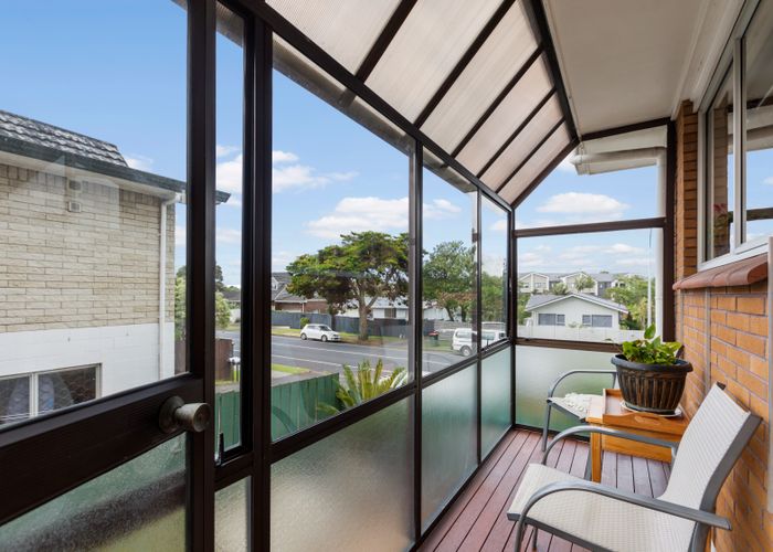  at 2/54 LUTON AVE, Sunnyhills, Auckland