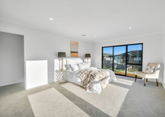  at 8 Rathfarnham Road, Flat Bush, Manukau City, Auckland