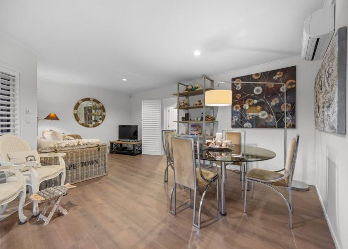  at 4/9 Harrison Road, Mount Wellington, Auckland City, Auckland