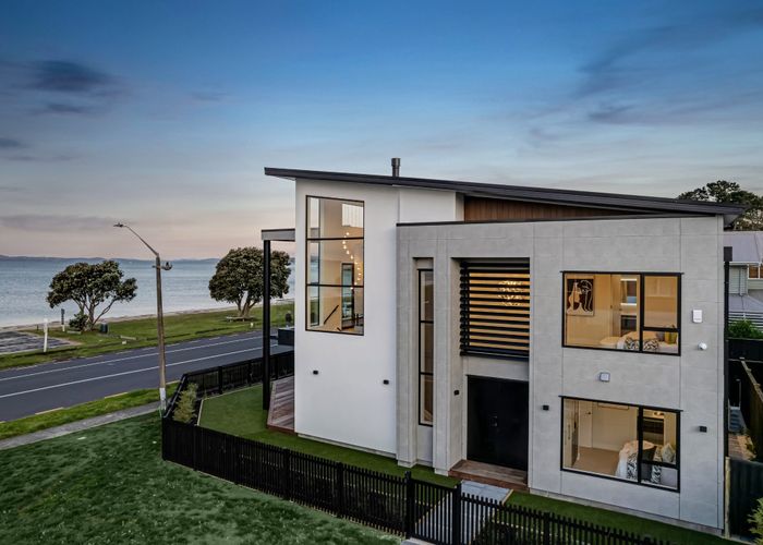 at 58 The Esplanade, Eastern Beach, Manukau City, Auckland