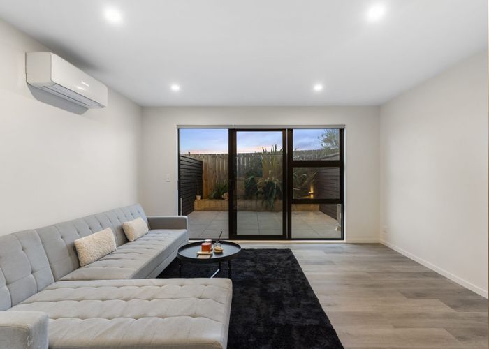  at 27 Ara Mara Hua, Henderson, Waitakere City, Auckland