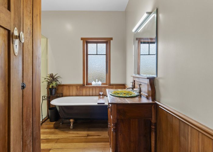  at 208 Maeroa Road, Maeroa, Hamilton, Waikato