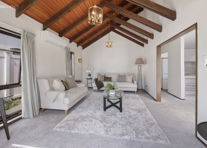  at 2/104 Trafalgar Street, St. Albans, Christchurch City, Canterbury