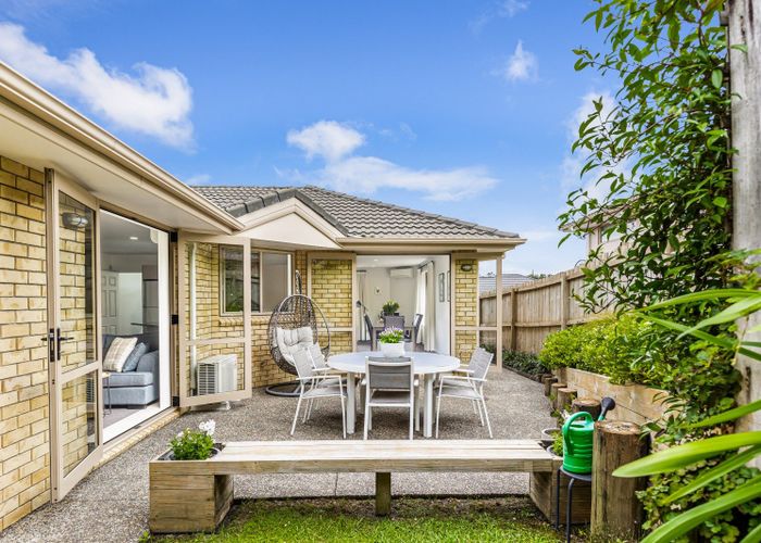  at 23 Henry Partington Place, Greenhithe, Auckland
