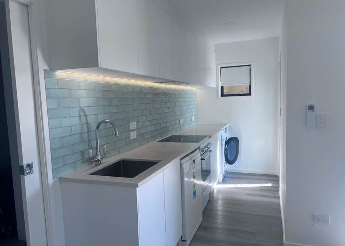  at 14A Bonnard Place, West Harbour, Waitakere City, Auckland