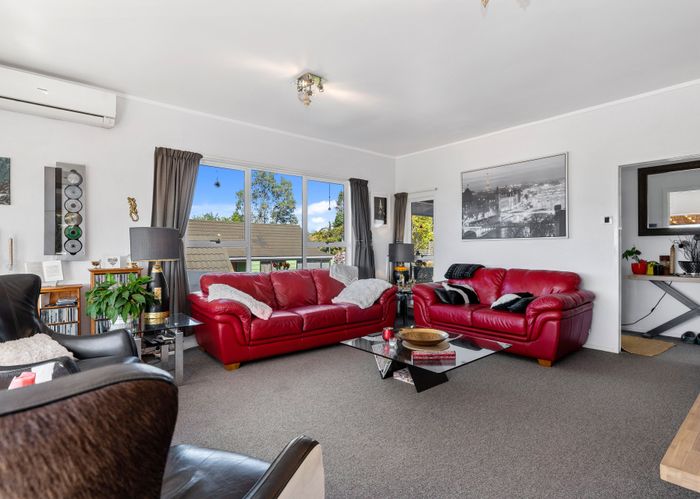  at 33 Mountain Road, Western Heights, Rotorua