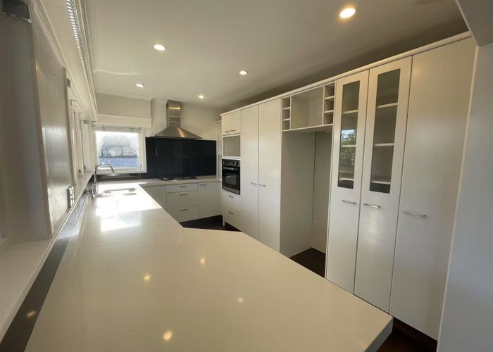  at 25 Bradbury Road, Botany Downs, Manukau City, Auckland