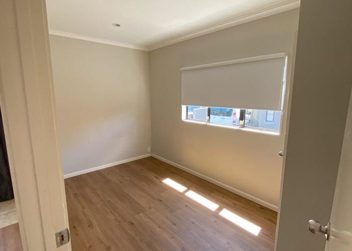  at 5 Monet Grove, West Harbour, Auckland