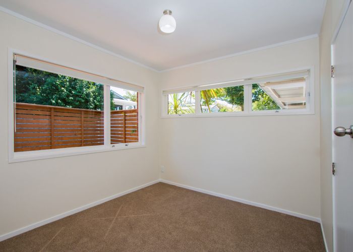  at 1/62 Woodside Road, Mount Eden, Auckland