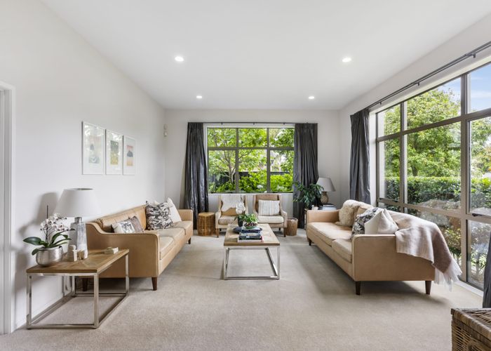 at 31 Lake Drive, Karaka, Papakura