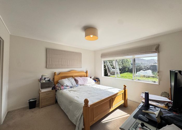  at 11 Travers Place, Northpark, Manukau City, Auckland