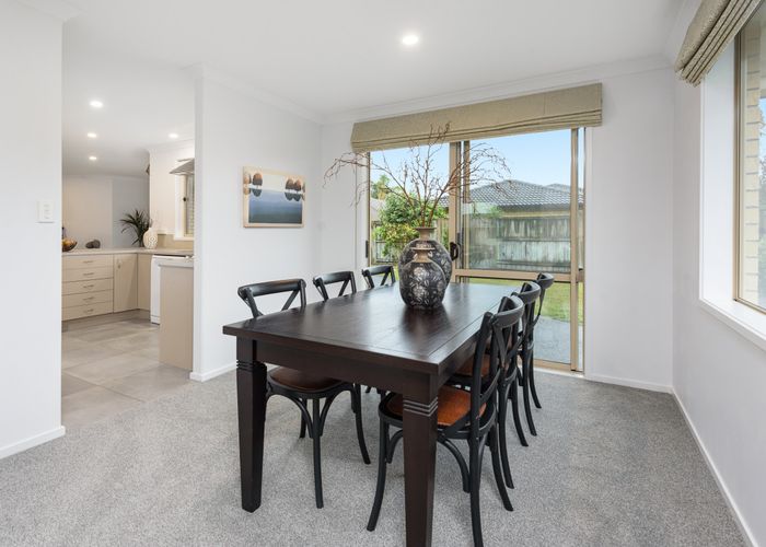  at 8 Dove Place, Pyes Pa, Tauranga