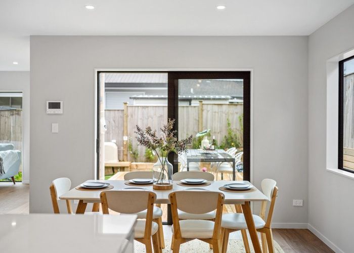  at 7B De Quincey Terrace, Highland Park, Auckland