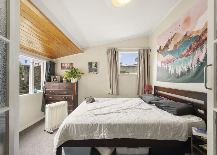  at 2/25 Myrtle Crescent , Mount Cook, Wellington, Wellington