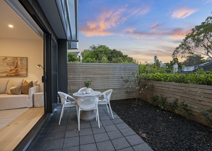  at 2/78 Orakei Road, Remuera, Auckland
