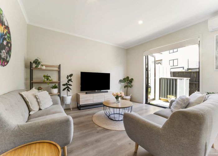  at 8 Kerewhenua Crescent, Hobsonville, Waitakere City, Auckland