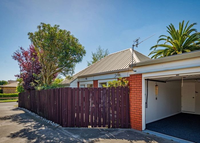  at 1/8 Gatonby Place, Avonhead, Christchurch