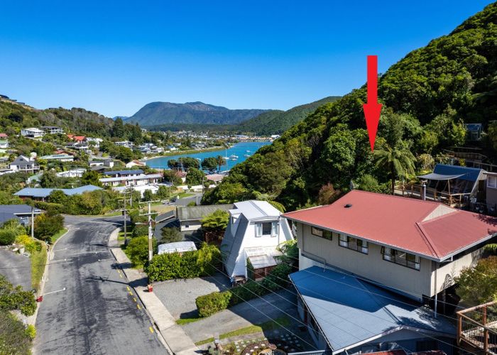  at 16 Arthur Crescent, Waikawa, Picton