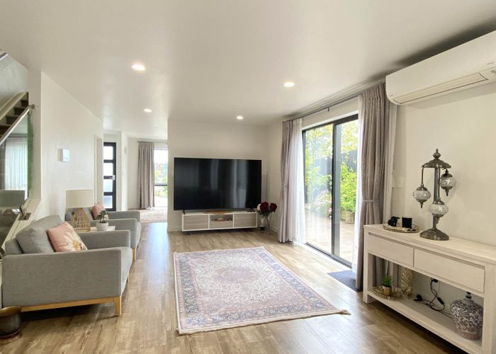  at 35B Park Road, Glenfield, Auckland