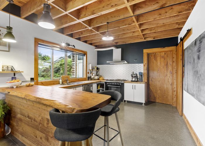  at 2007 South Road, Pitone, New Plymouth